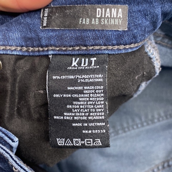 Kut from the Kloth Diana Fab Ab High Rise Relaxed Fit Skinny - Picture 4 of 9